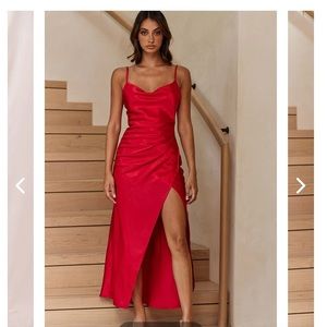 NWT Selfie Leslie cowl neck red dress